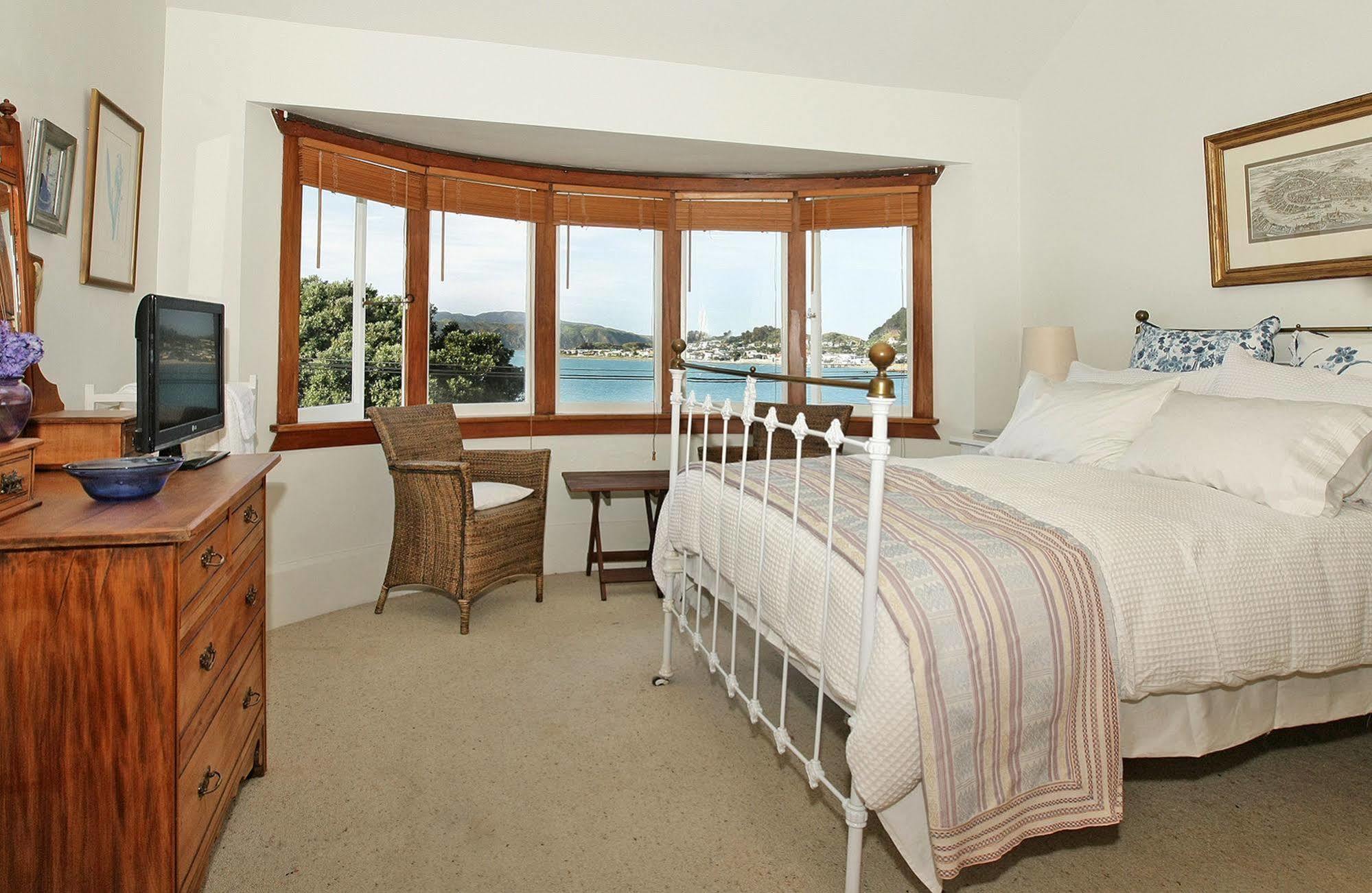 Beachfront Wellington Bed And Breakfast Kültér fotó