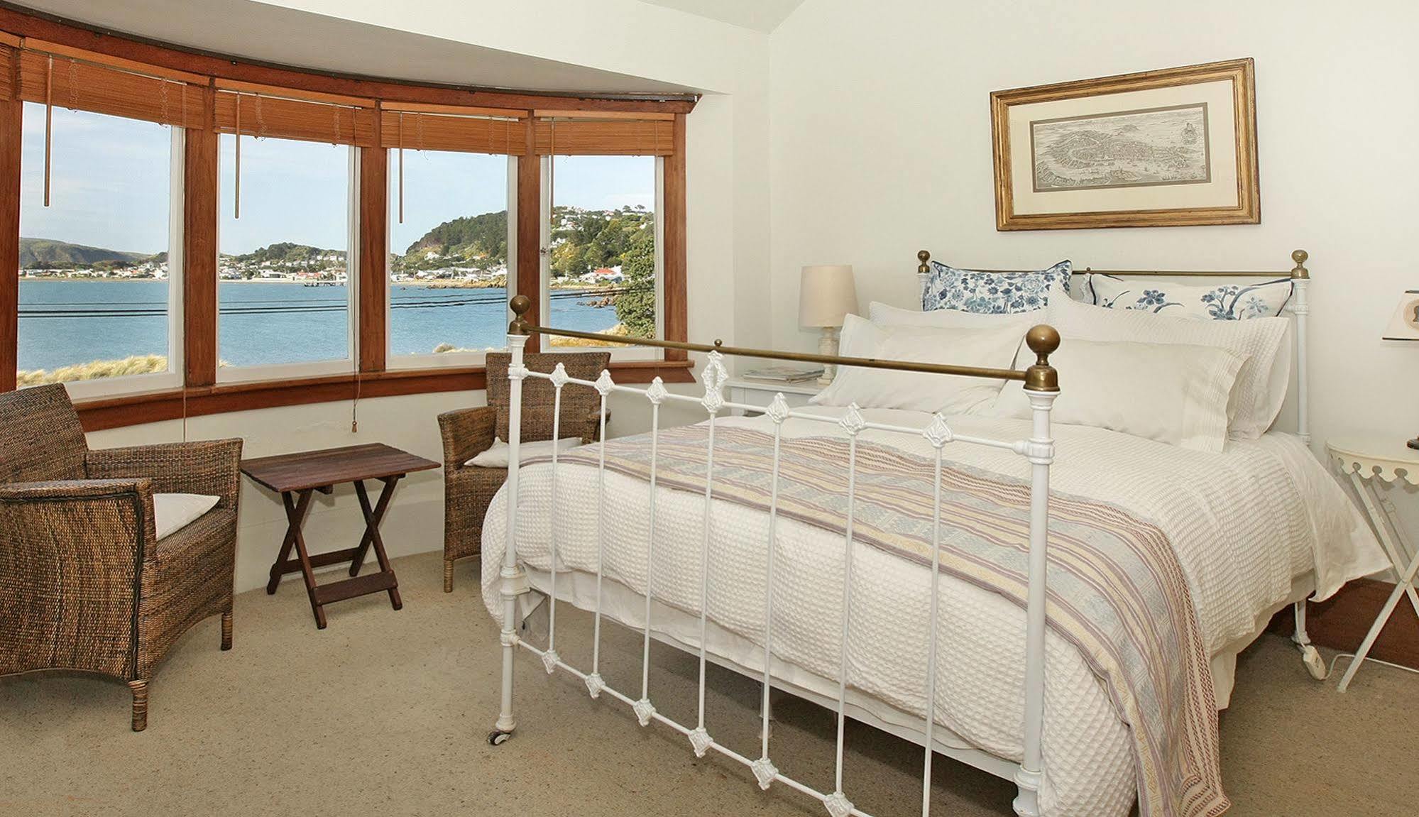 Beachfront Wellington Bed And Breakfast Kültér fotó